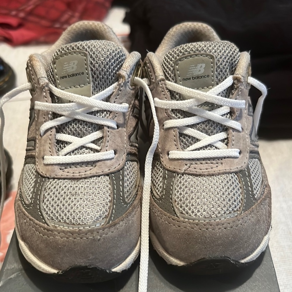 Grey infants 999V5 size 7